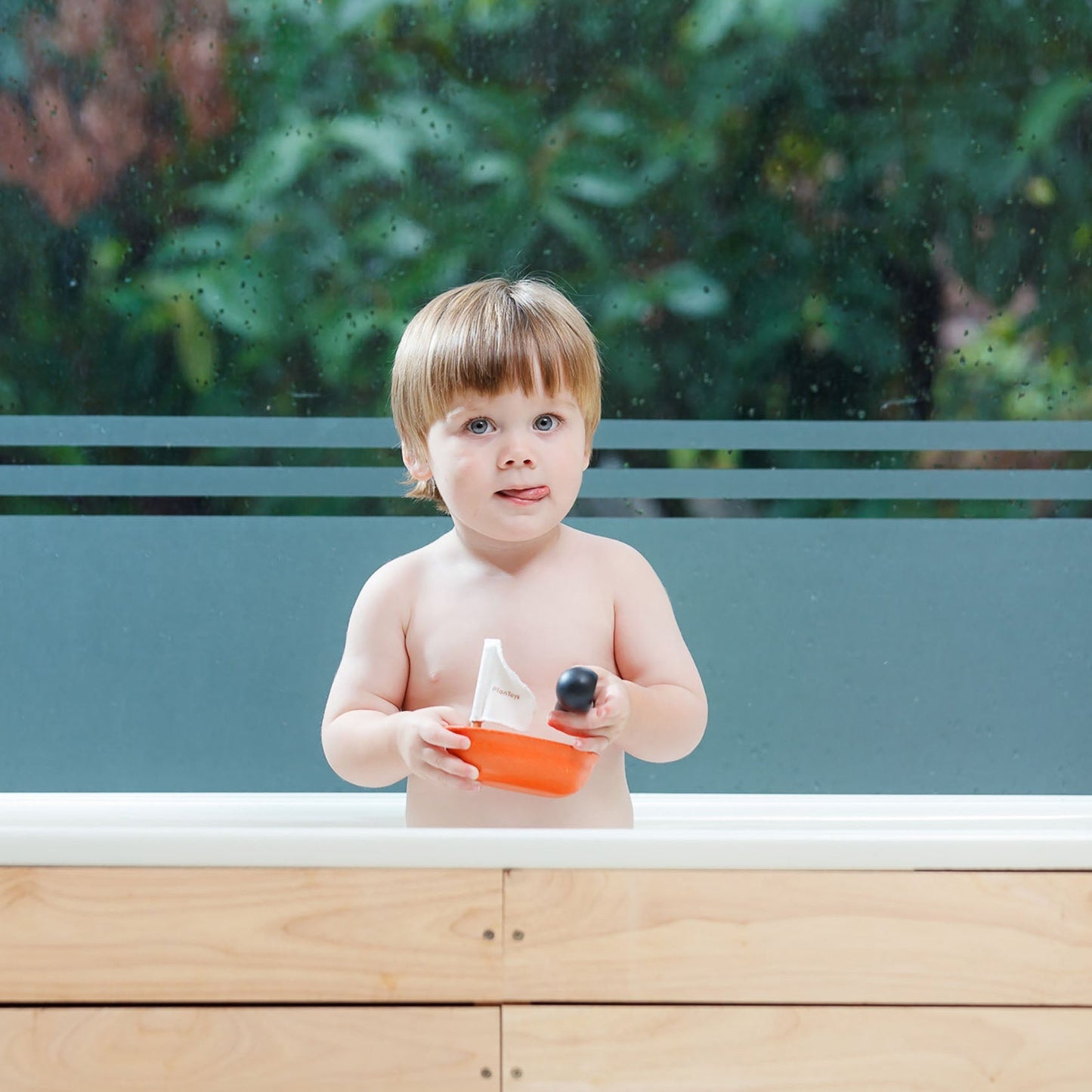 PlanToys Wooden Sailing Boat Penguin Bath Toy