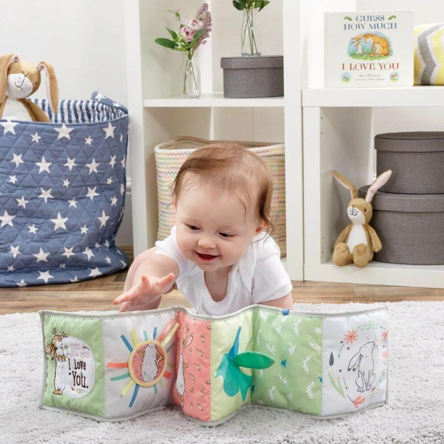 Guess How Much I Love You Unfold & Discover Activity Toy