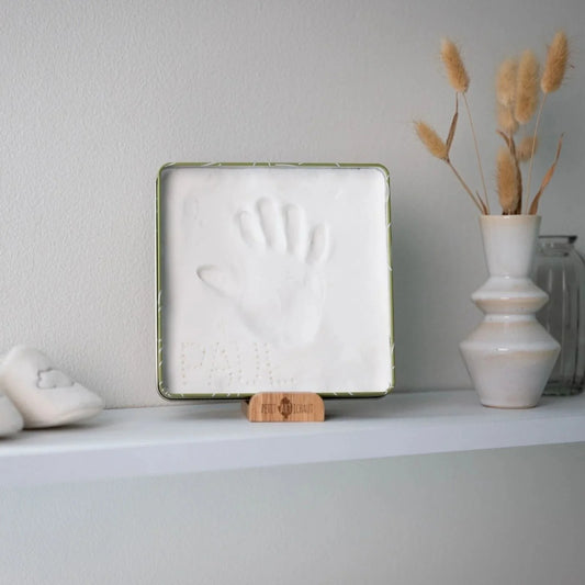 Petit Artichaut Boîte carrée pour empreintes de mains et de pieds de bébé - Olivier
