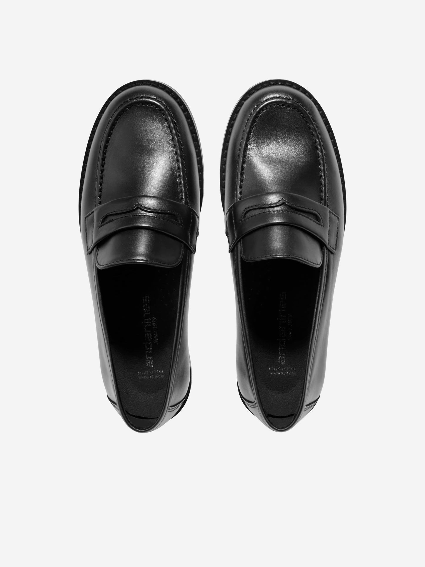 Andanines Boys Leather Loafers in Black