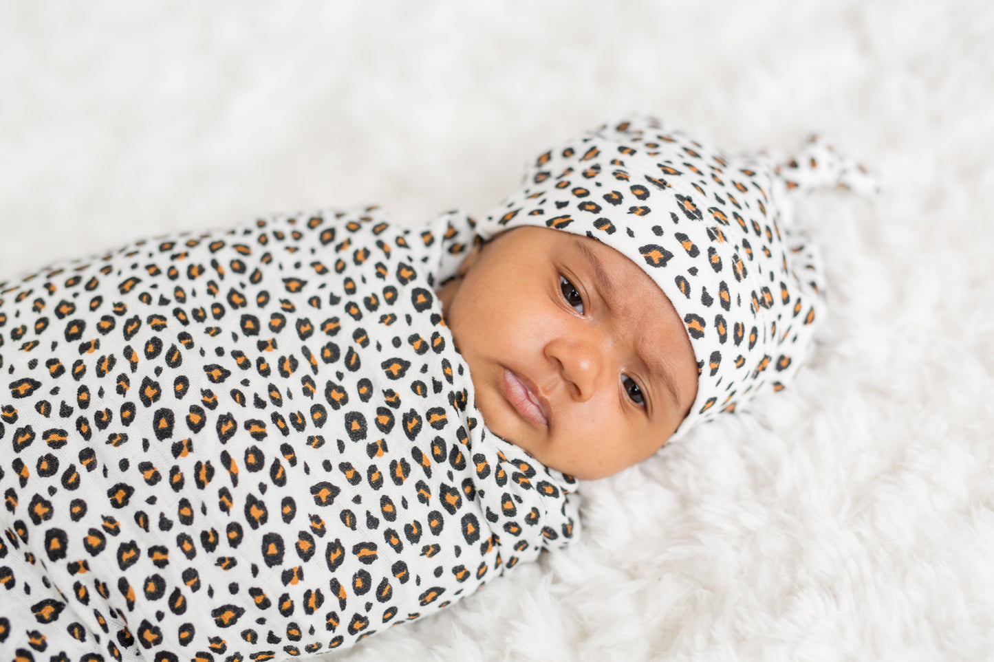 Lulujo - Bamboo Hat and Muslin Swaddle Blanket Gift Set - Leopard