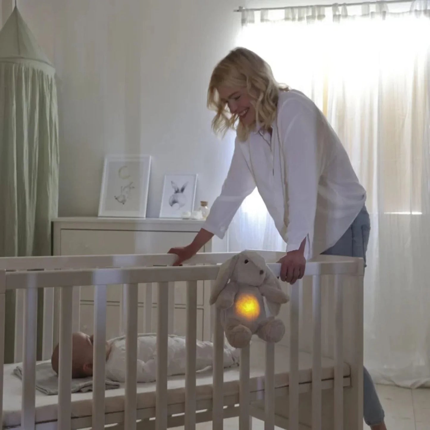 Cloud.b LoveLight Billy Bunny Nightlight & Sound Soother