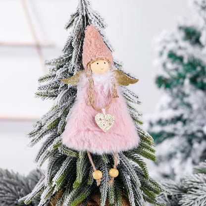 Poupée en peluche avec pendentif sapin de Noël