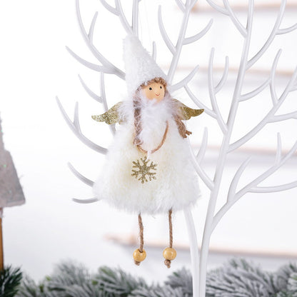 Poupée en peluche avec pendentif sapin de Noël