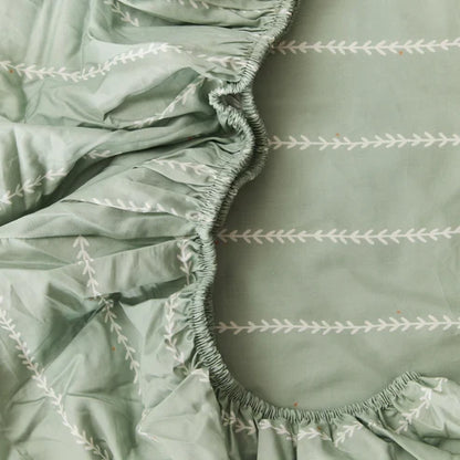 Kabode - Organic Cot Bed Fitted Sheet - Vine Mint