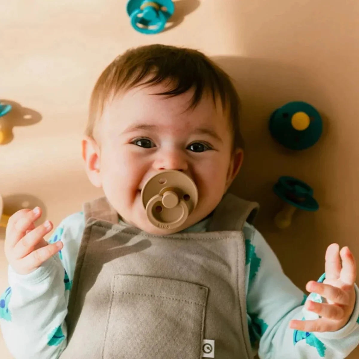 Sucettes en latex colorées BIBS 0-6 mois, lot de 2 - Vanille et Rose