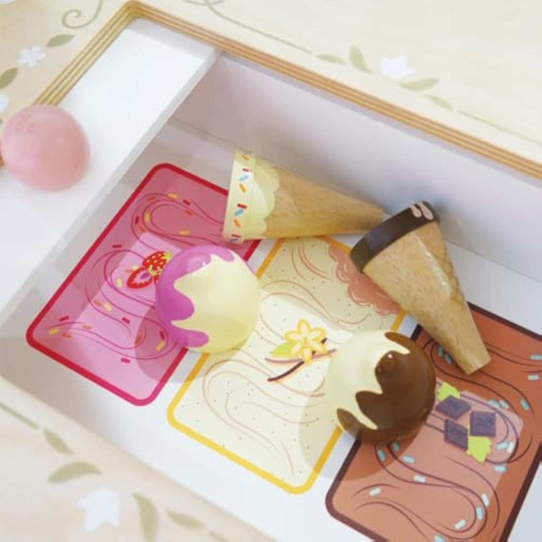 Le Toy Van - Educational Wooden Toy Role Play Ice Cream Trolley | Boys & Girls Pretend Play Toy Food Playset - For Ages 3+