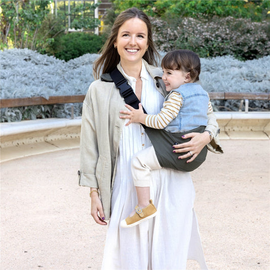 Jane Catch Lightweight Hip Baby Carrier for toddlers aged 9 to 48 months, Sesame