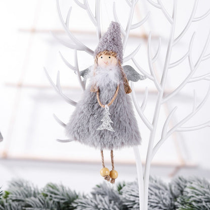 Poupée en peluche avec pendentif sapin de Noël