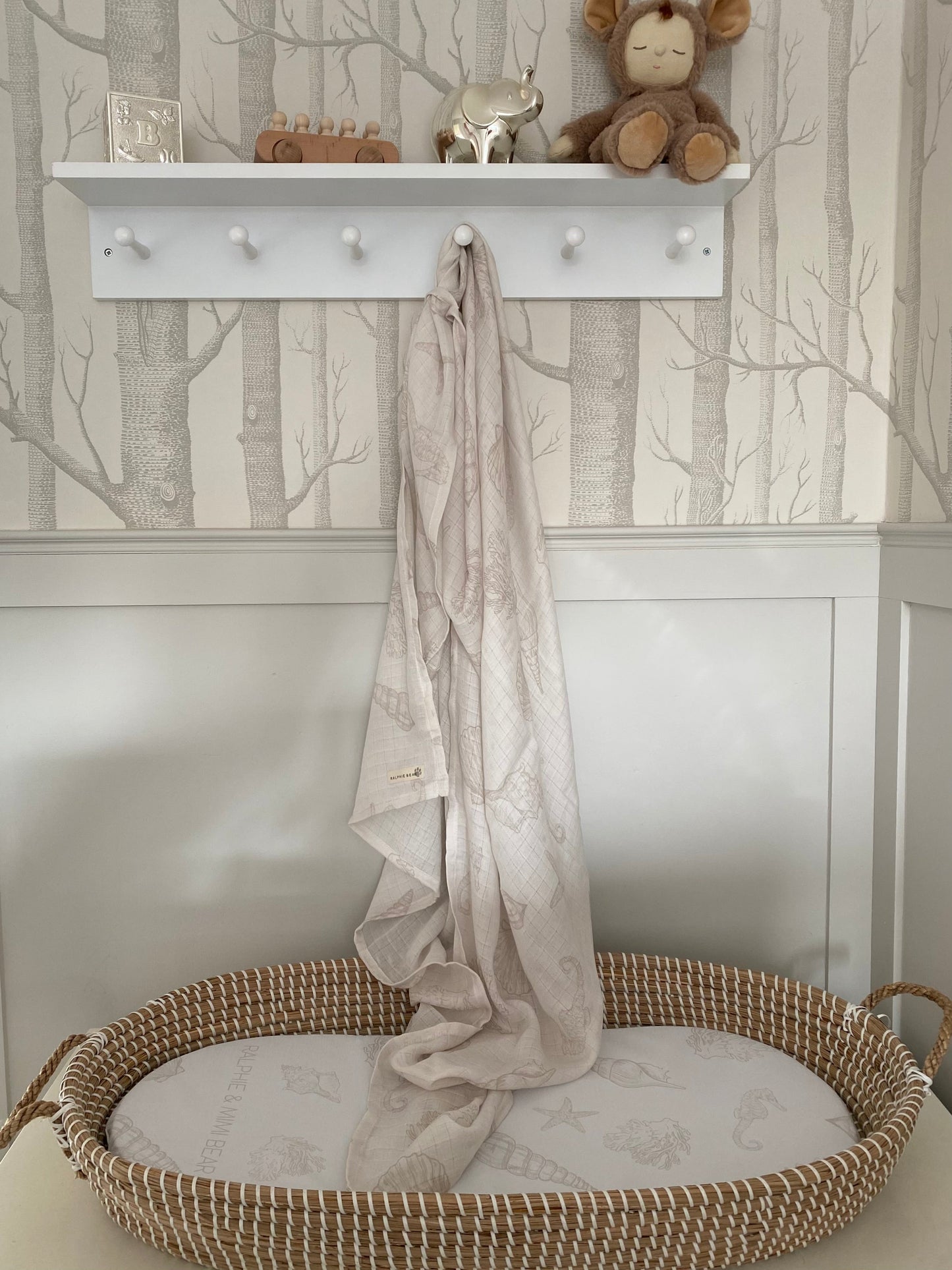 Seashell Large Swaddle Muslin