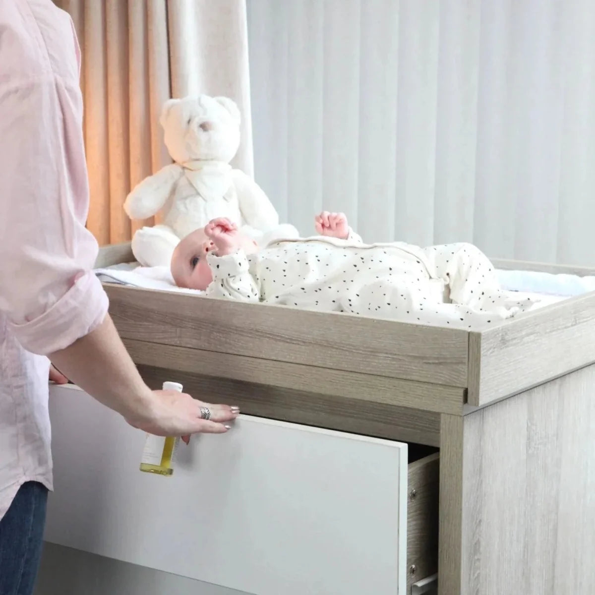 Tutti Bambini Modena Changing Unit - Oak