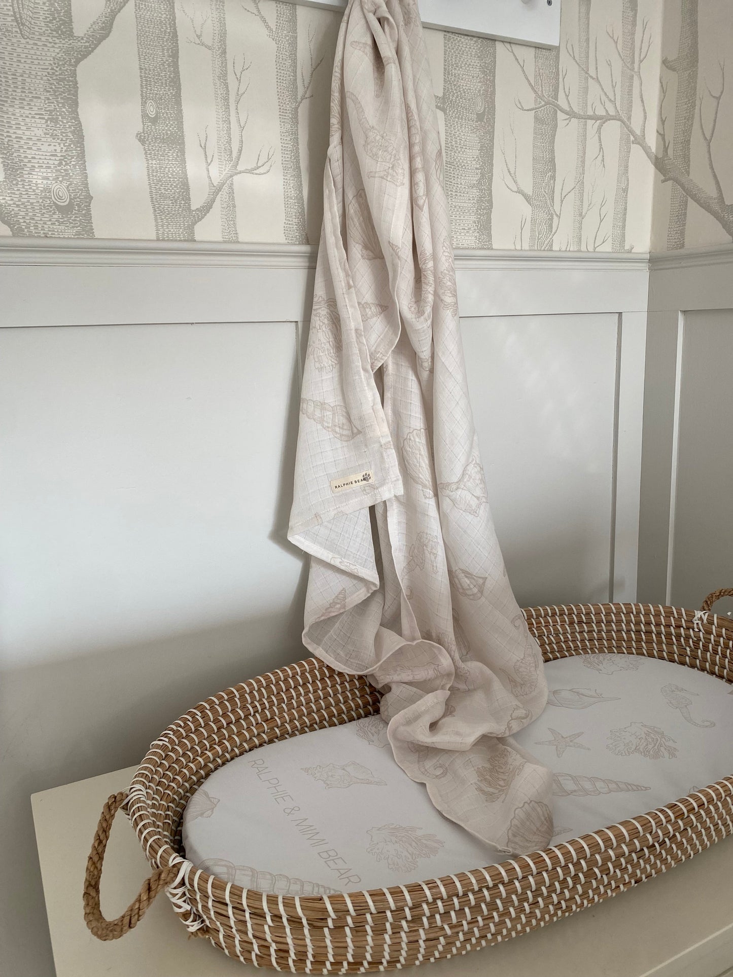 Seashell Large Swaddle Muslin