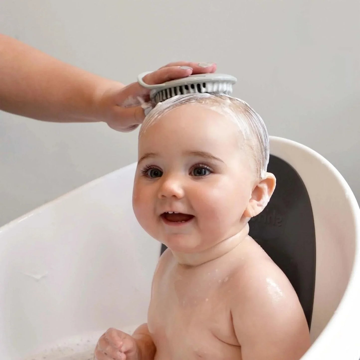 Brosse de bain Shnuggle Baby grise