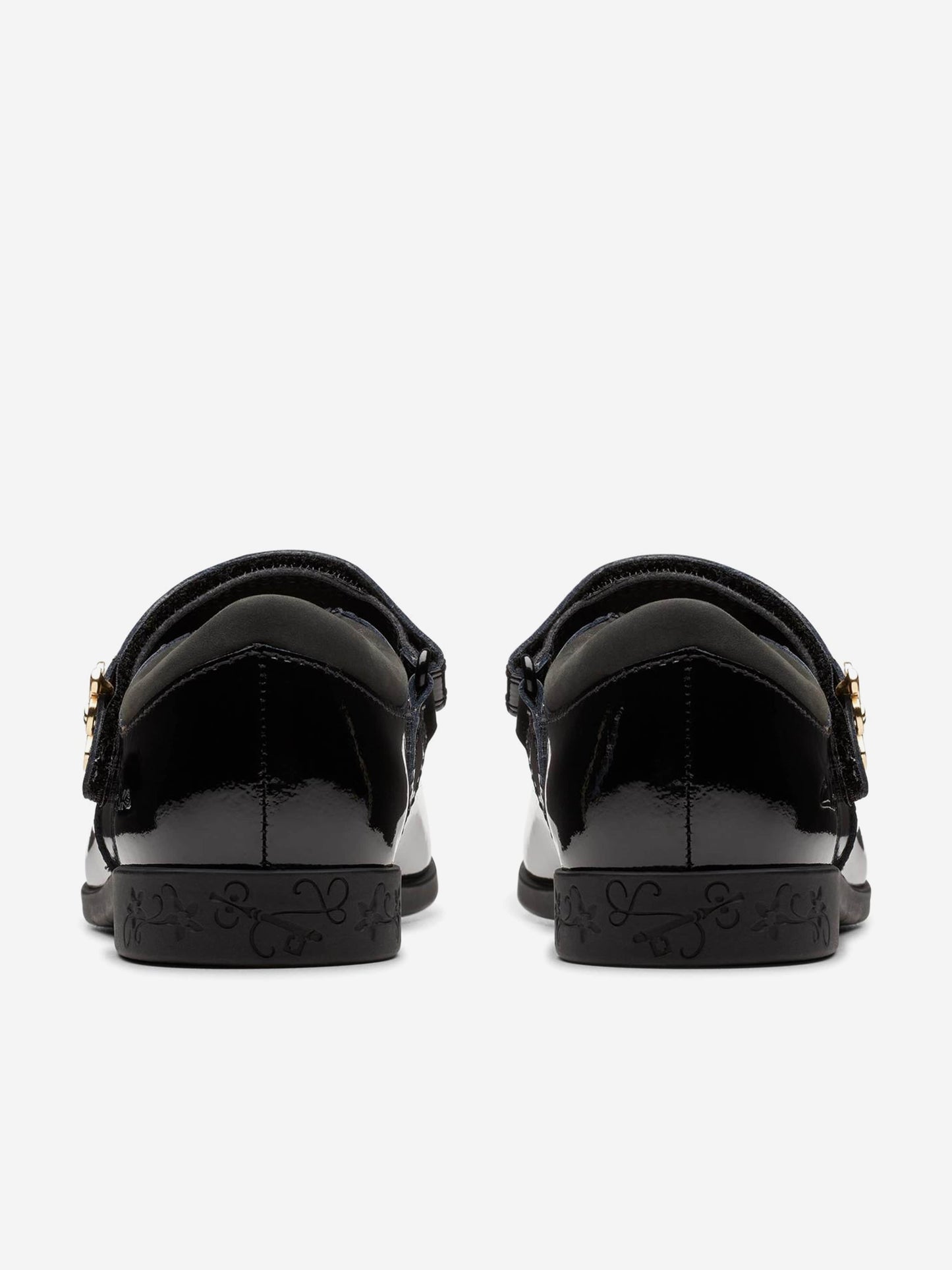 Clarks Girls Patent Leather Lock Magic Shoes in Black (Standard Fit)