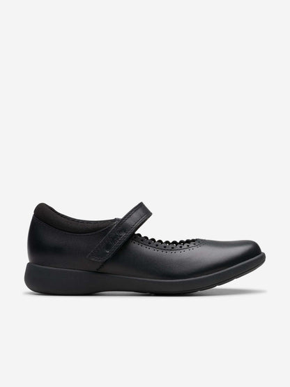 Clarks Girls Leather Etch Pure Shoes in Black (Standard Fit)