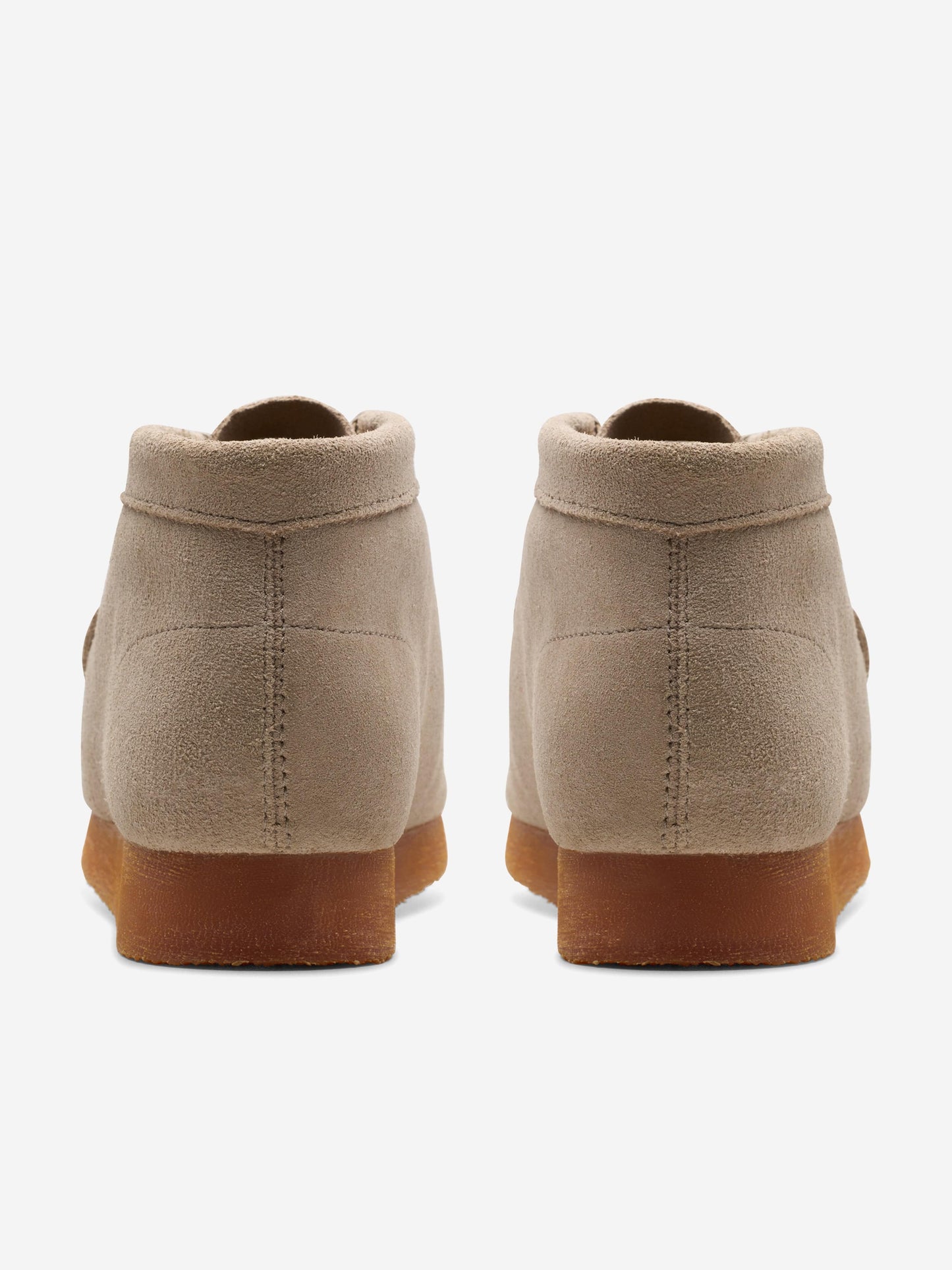 Clarks Kids Wallabee Boots in Beige (Wide Fit)