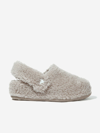 Crocs Kids Classic Cozzzy Slipper in Brown