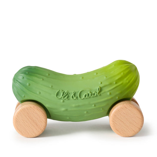 Oli et Carol Pepino, la voiture concombre