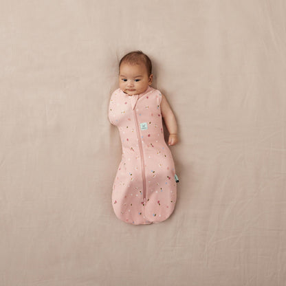 ergoPouch - Organic Summer Cocoon Swaddle Sleeping Bag - Daisy 0.2 TOG