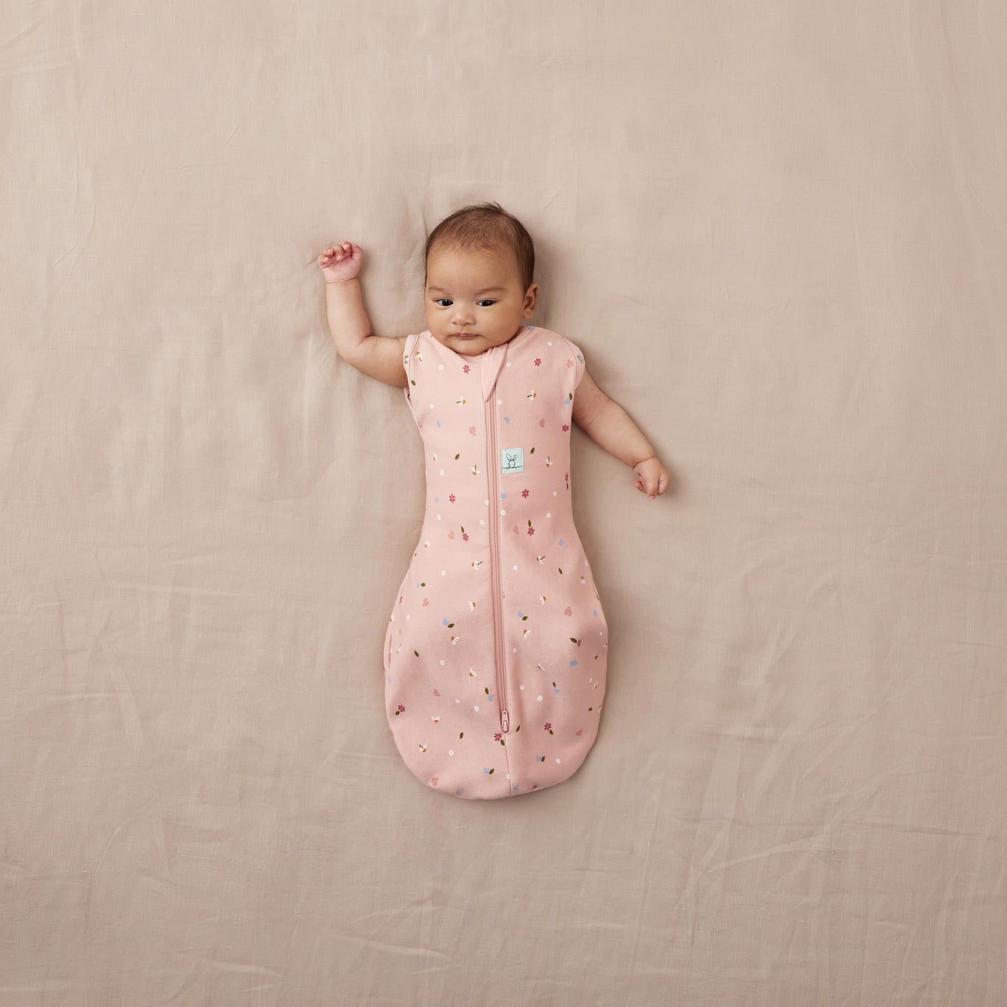 ergoPouch - Organic Summer Cocoon Swaddle Sleeping Bag - Daisy 0.2 TOG
