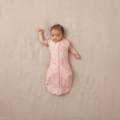 ergoPouch - Organic Summer Cocoon Swaddle Sleeping Bag - Daisy 0.2 TOG