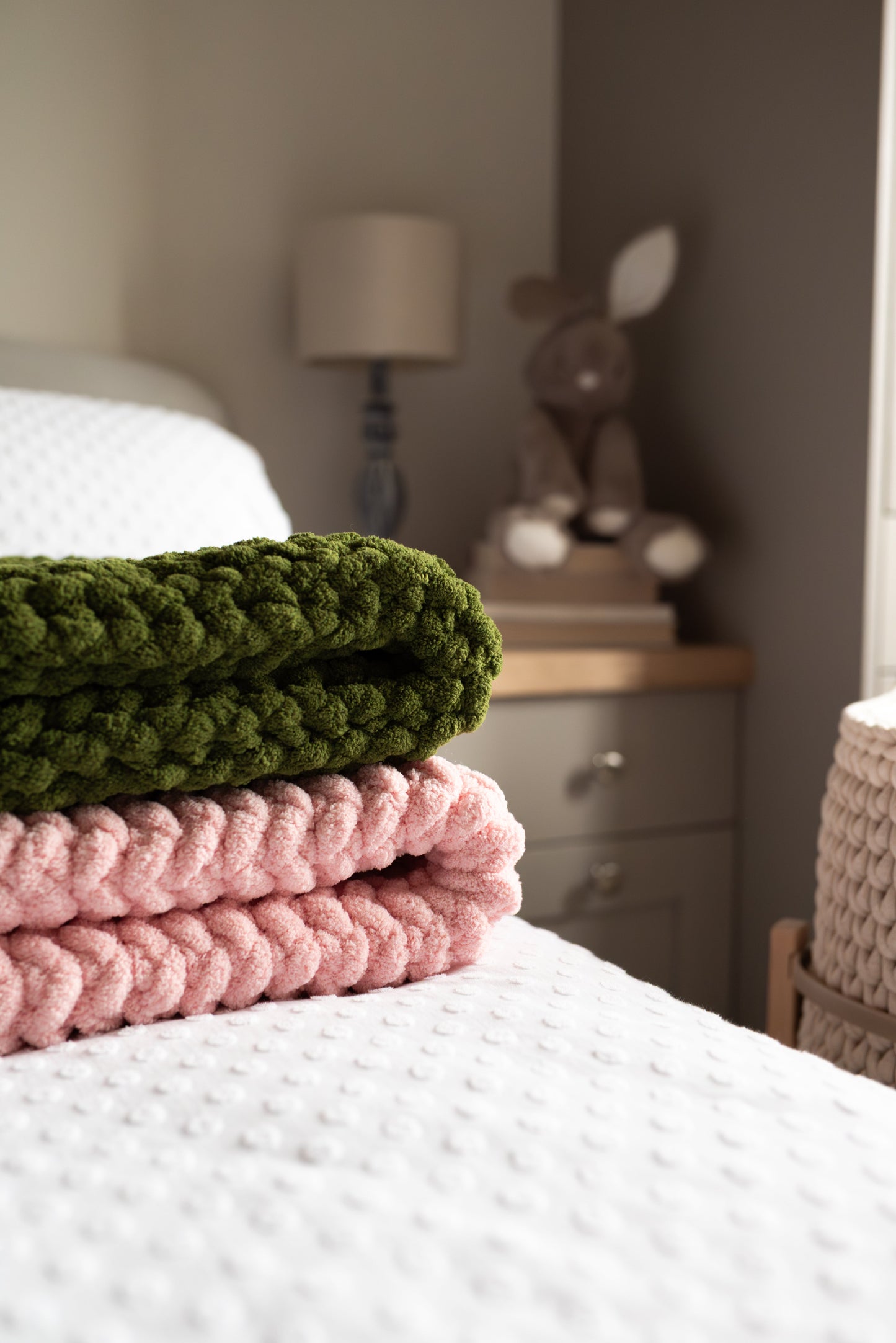 Couverture en crochet très épaisse – Faite à la main dans des tons neutres