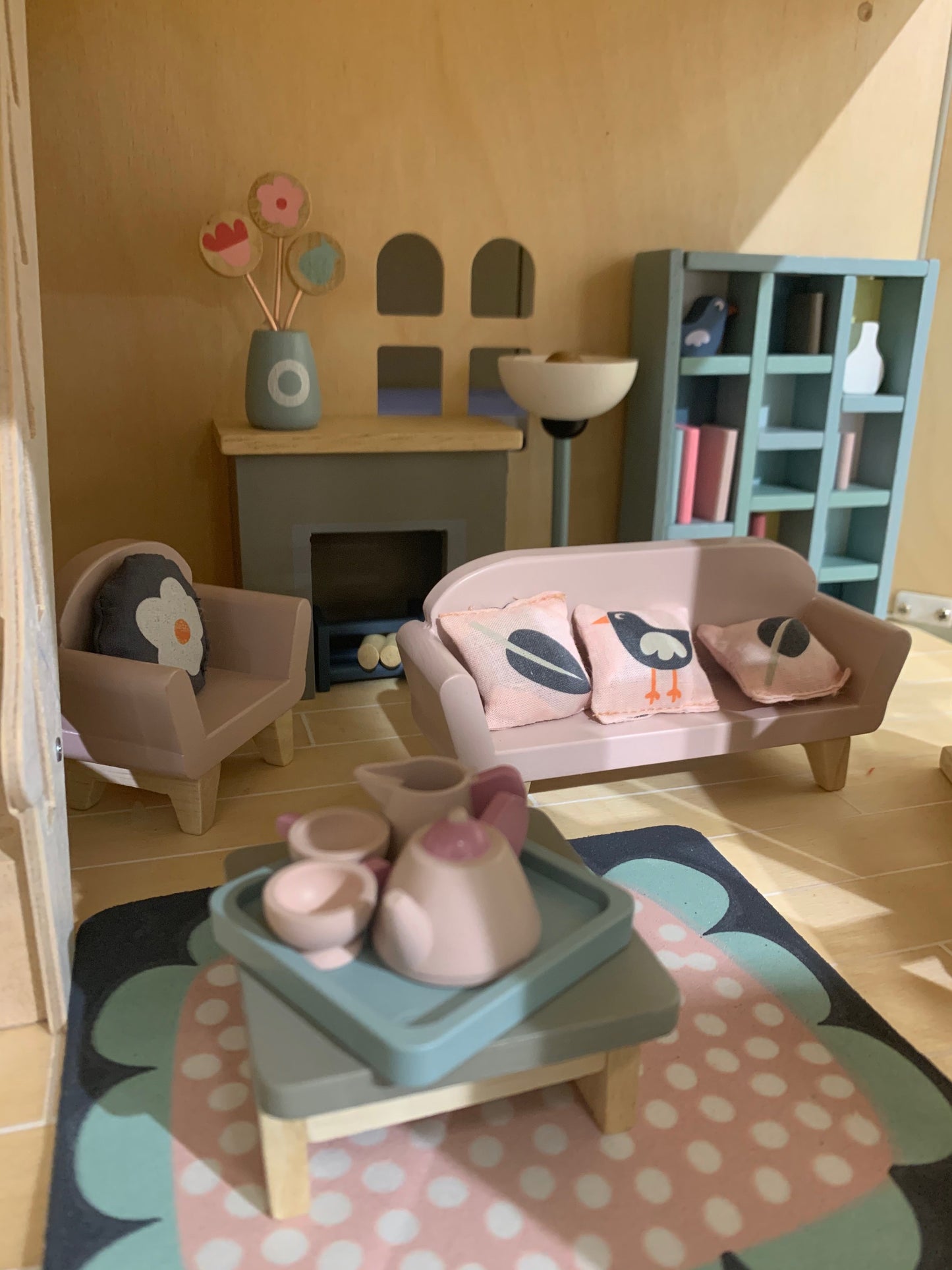 Mobilier de salon pour maison de poupée