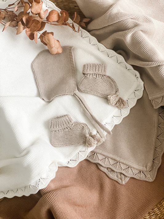 Organic Baby Bonnet & Bootie Set