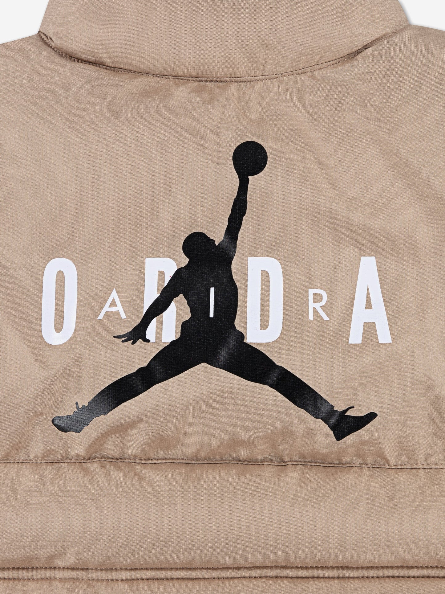 Jordan Boys Puffer Filled Gilet in Beige