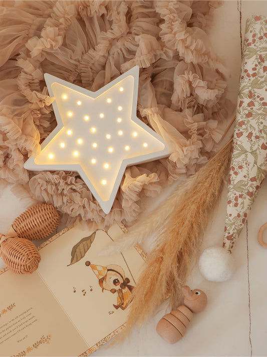 Little Lights Star Lamp in White (29×29x5.5 cm)