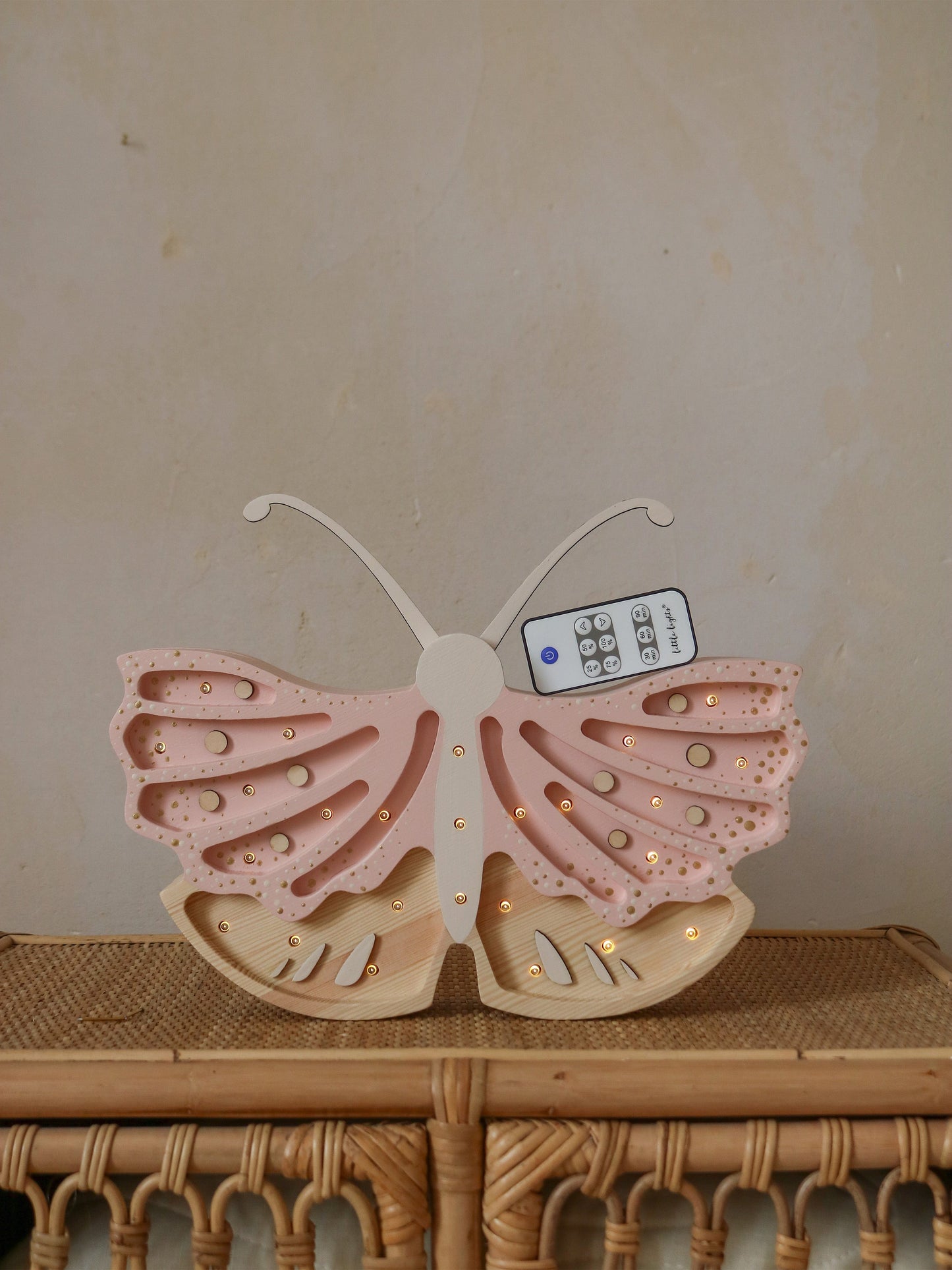 Little Lights Butterfly Lamp in Pink (19x35x5.5 cm)
