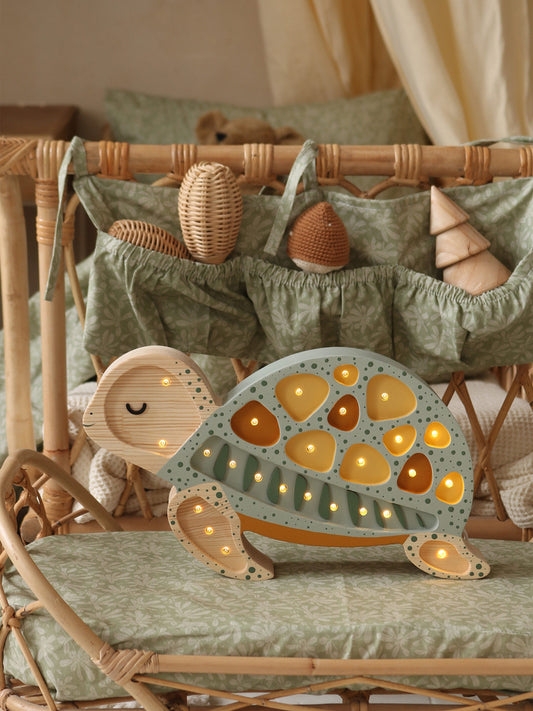 Little Lights Turtle Lamp in Green (22 x 38 x 5.5 cm)