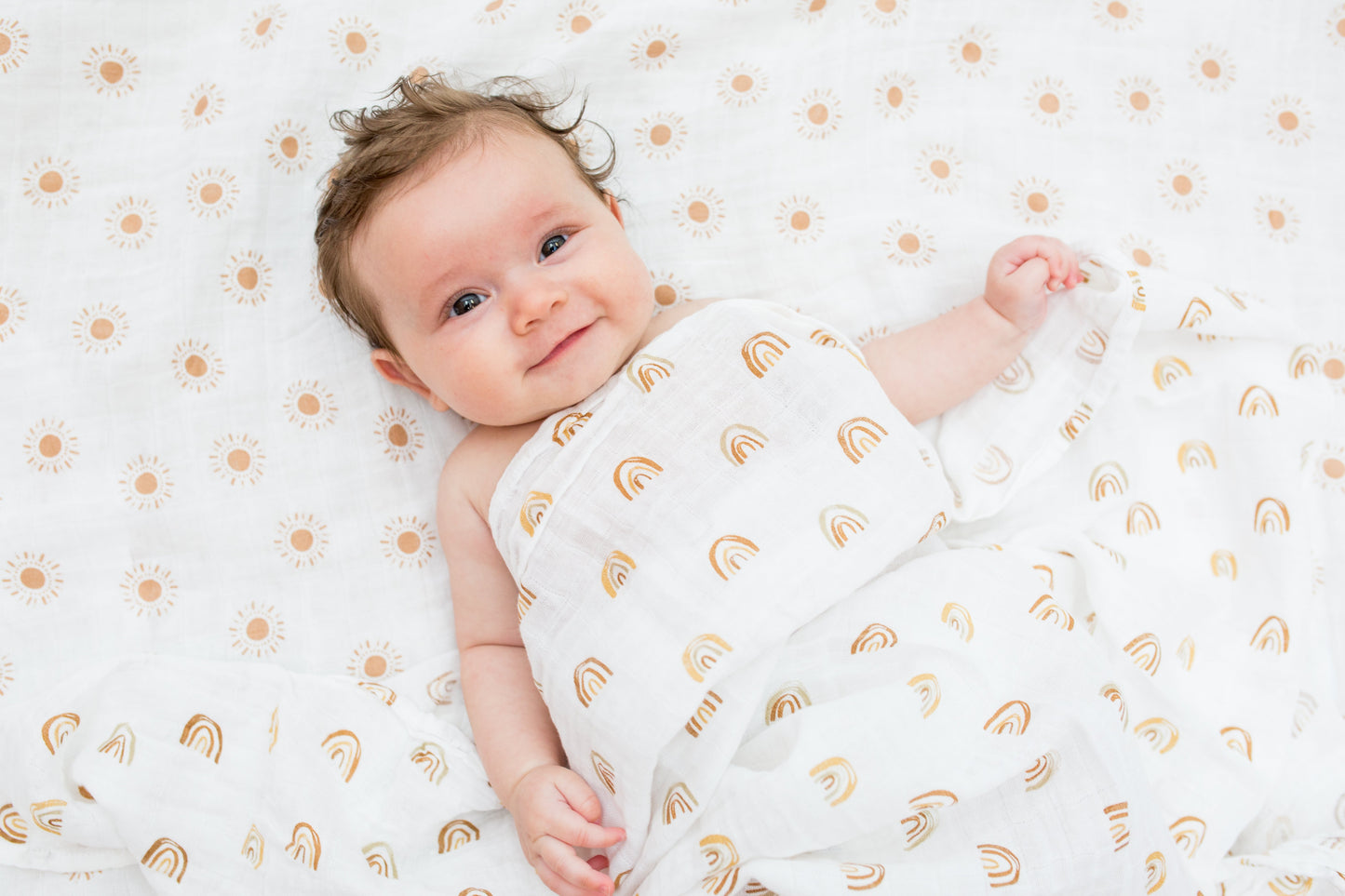 Lulujo - 2 Pack Muslin Swaddles - Rainbows / Suns (100cm x100cm)