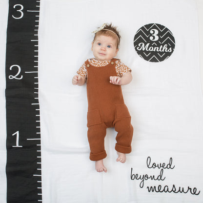 Lulujo - Single Muslin Swaddle & Cards Gift Set- Loved Beyond Measure