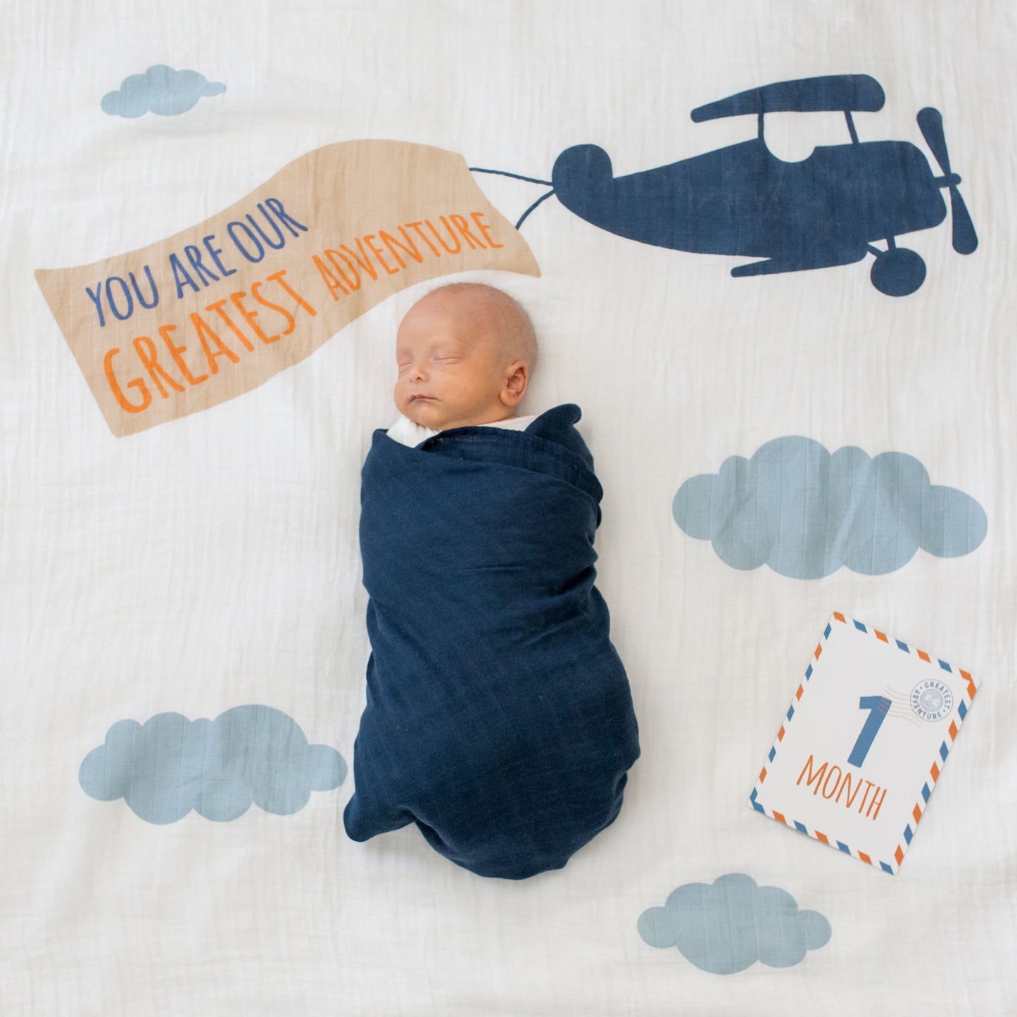 Lulujo - Single Muslin Swaddle & Cards Gift Set- Greatest Adventure