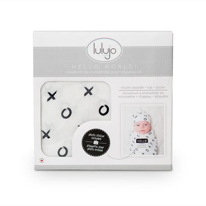 Lulujo - Bamboo Hat and Muslin Swaddle Blanket Gift Set - Hugs & Kisses