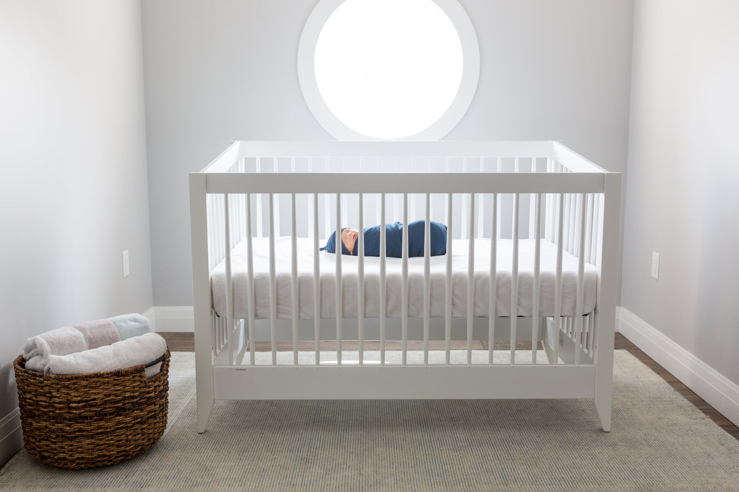 Lulujo - Bamboo Hat and Muslin Swaddle Blanket Gift Set - Navy