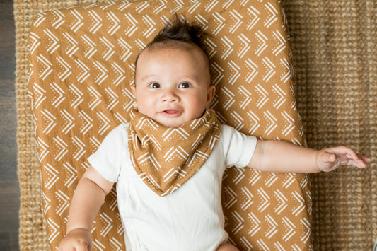 Lulujo - 2 pack Bandana Bib - Mudcloth & Black Bird