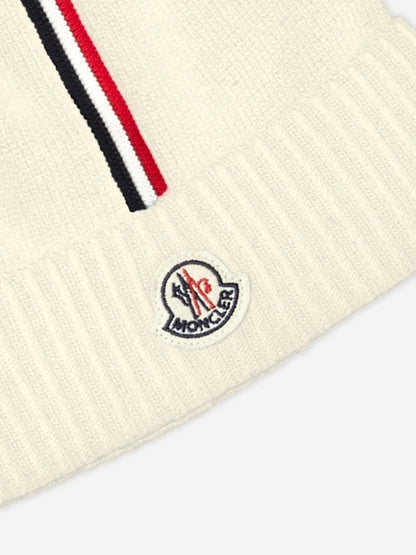 Moncler Enfant Kids Logo Beanie Hat in Ivory