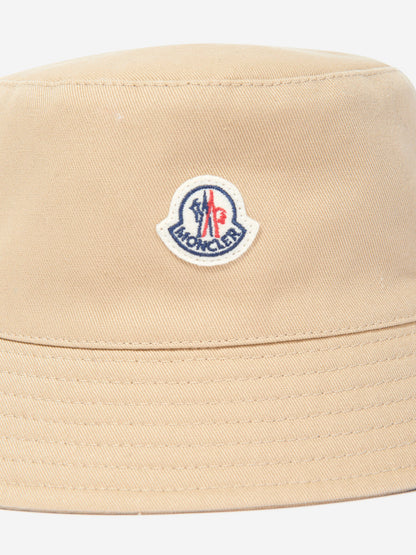 Moncler Enfant Girls Logo Bucket Hat in Beige