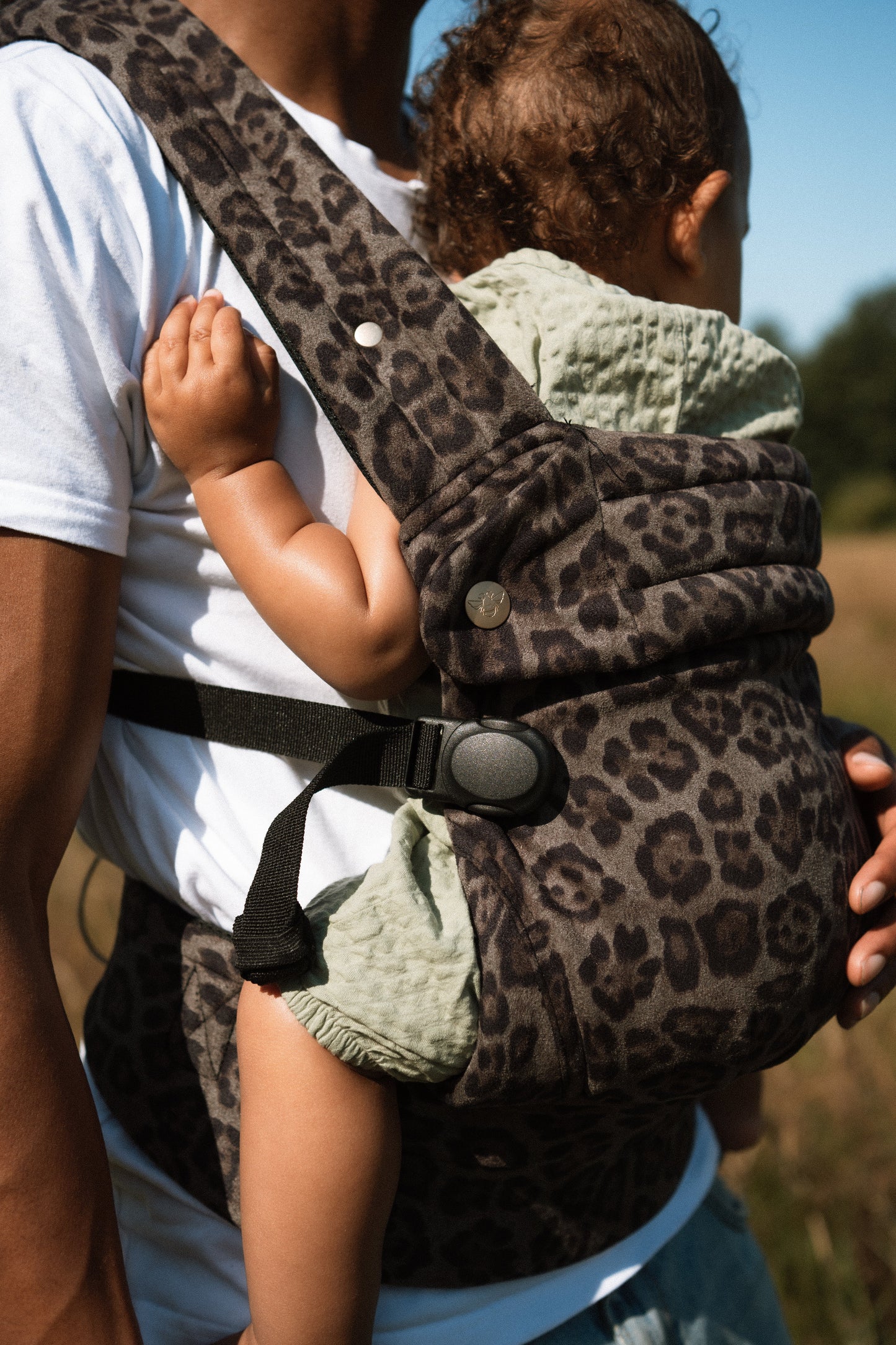 Nomad Air Animal Print Baby Carrier - Jaguar
