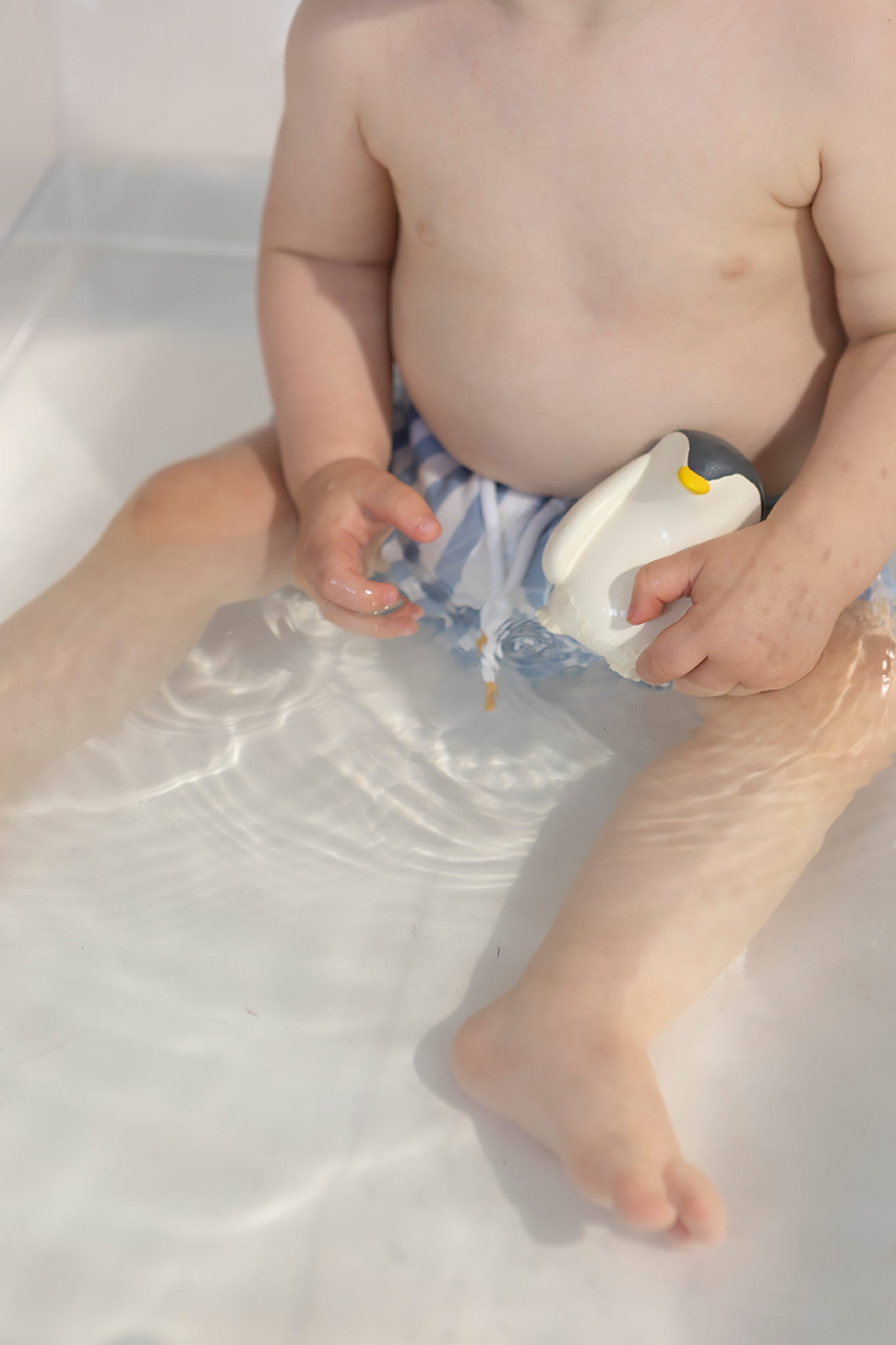 Oli & Carol Polar Bear Bath Toy