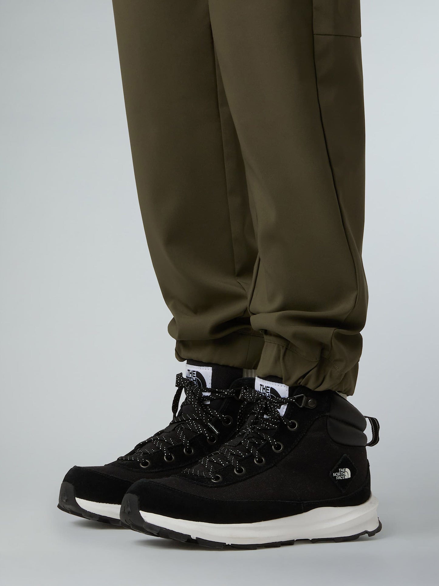 The North Face Kids Back To Berkeley IV Hiking Boots in Black