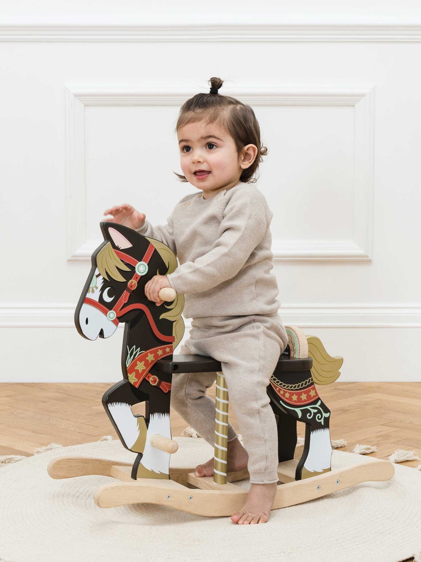 Le Toy Van Classic Wooden Rocking Horse (W:65cm D:24cm H:55cm)