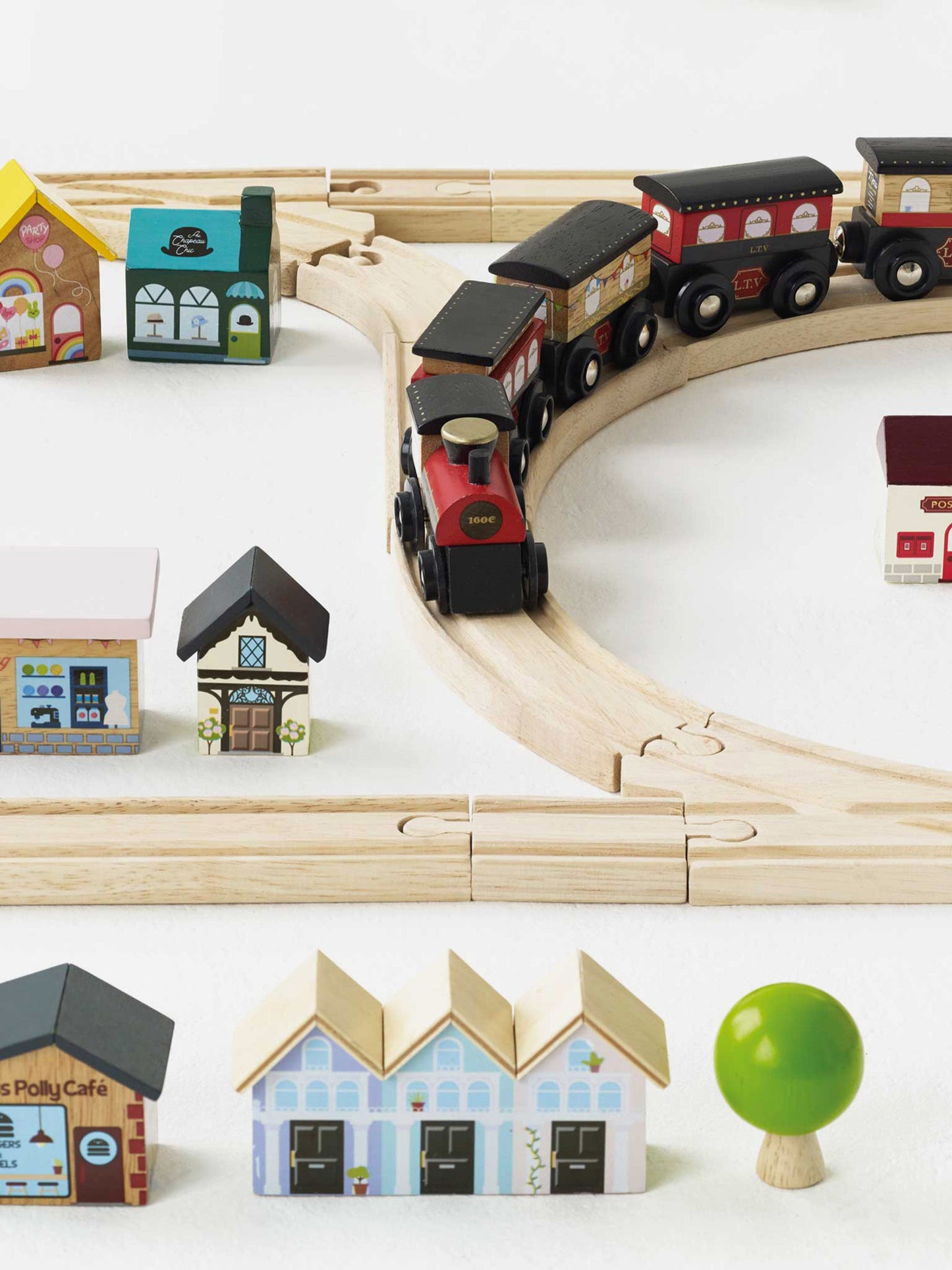 Le Toy Van London Train Set - 120 Pieces