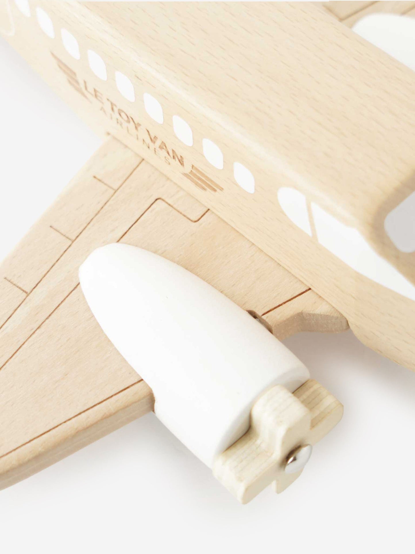 Le Toy Van Wooden Toy Plane (W:21.3 x D:21 x H:7cm)