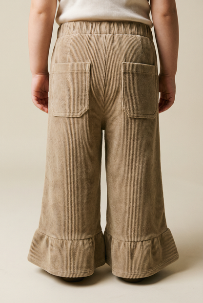 Pantalon en velours côtelé de coton taupe à ourlet volanté