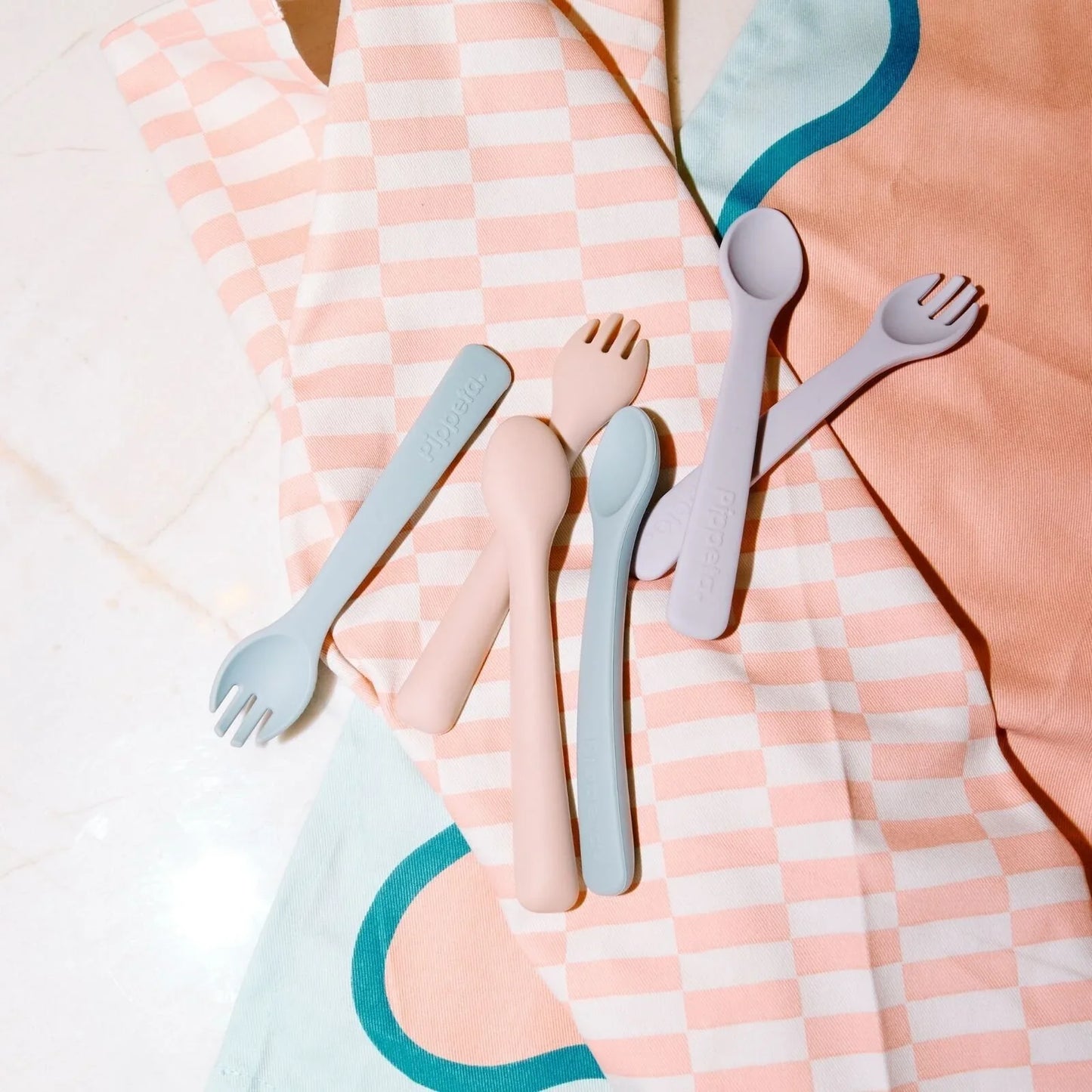 Cuillère et fourchette en silicone Pippeta - Rose cendré