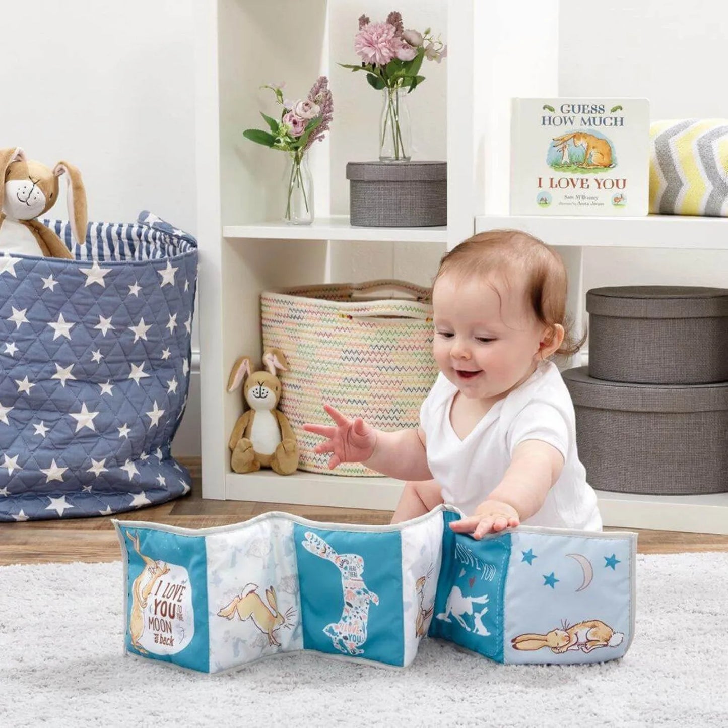 Guess How Much I Love You Unfold & Discover Activity Toy