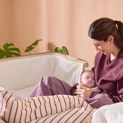 Tutti Bambini Cozee Bedside Crib - Scandinavian Walnut/Ecru